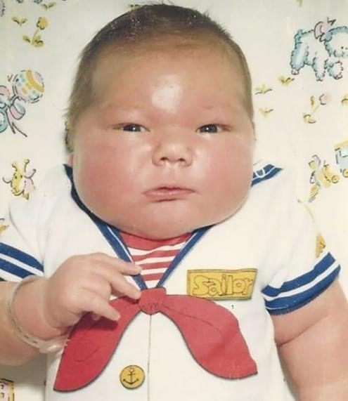 In 1983, a baby boy weighing a whopping 16 lbs was born! At the time, the entire country was shocked by his size, labeling him “The Country’s Biggest Baby” How does he look today? Well, take a seat before you see