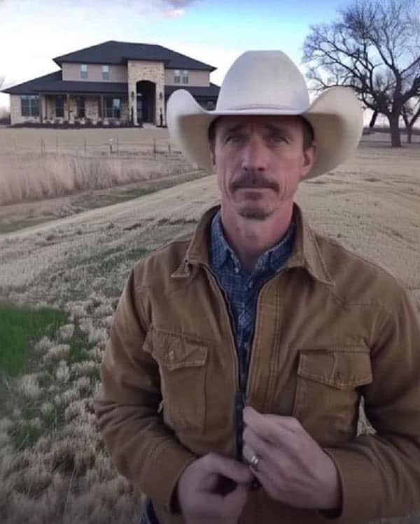 A Poor Man Discovers A Cellar Buried Next To The House, Fulfilling His Late Grandmother’s Final Wish To Rebuild It